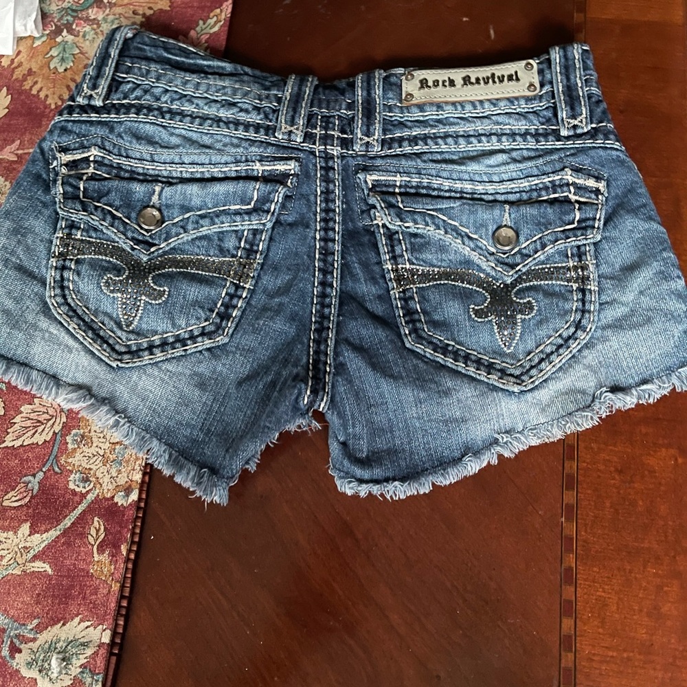 😍 Rock Revival shorts 🩳